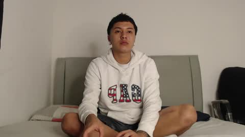 Snapshot of alex__lover chatting on April 28, 2026, 4:17 am Owen online show from April 28, 2026, 4:17 am