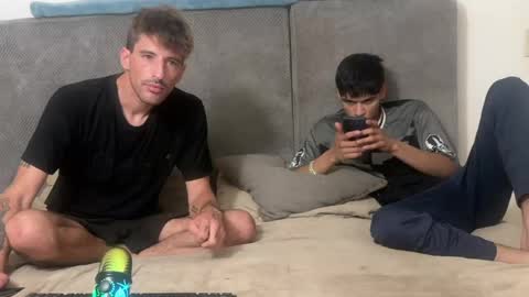Snapshot of alex_and_charlie chatting on May 1, 2026, 8:41 am alex_and_charlie online show from May 1, 2026, 8:41 am