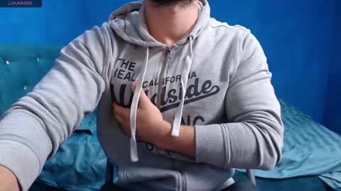 Alex online show from October 8, 2025, 10:35 am