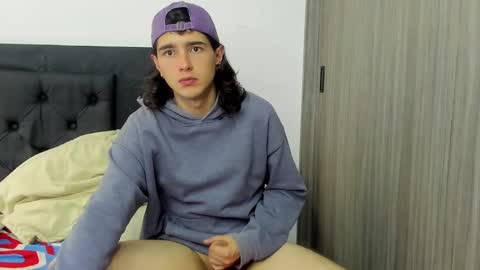 Snapshot of alex_connorr chatting on January 6, 2025, 8:07 pm alex_connorr online show from January 6, 2025, 8:07 pm