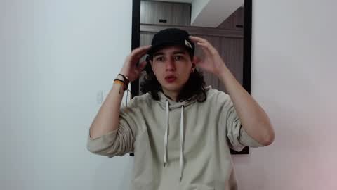 Snapshot of alex_connorr chatting on February 8, 2025, 3:00 pm alex_connorr online show from February 8, 2025, 3:00 pm