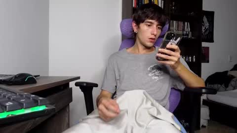 Snapshot of alex_connorr chatting on November 7, 2025, 3:39 am alex_connorr online show from November 7, 2025, 3:39 am