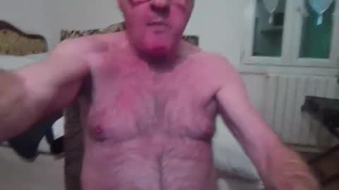 Snapshot of alex_fetishplayer chatting on February 18, 2025, 3:43 pm Alex online show from February 18, 2025, 3:43 pm