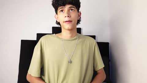 alex_mark_ online show from September 19, 2025, 1:45 pm