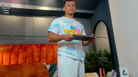 Snapshot of alex_tower chatting on December 28, 2024, 6:50 pm Alex Towers online show from December 28, 2024, 6:50 pm