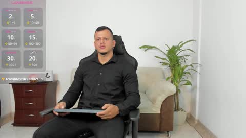 Alex Towers online show from November 2, 2025, 6:43 pm