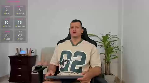 Snapshot of alex_tower chatting on February 24, 2026, 3:10 pm Alex Towers online show from February 24, 2026, 3:10 pm