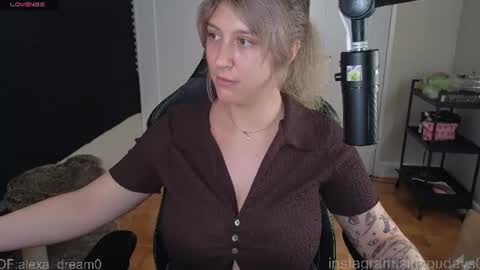 Snapshot of alexa_dream chatting on June 13, 2026, 1:14 am dont be afraid to click social media link its working just click on that online show from June 13, 2026, 1:14 am