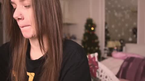 Snapshot of alexa_feels chatting on December 29, 2024, 6:24 am Little Duck homie online show from December 29, 2024, 6:24 am