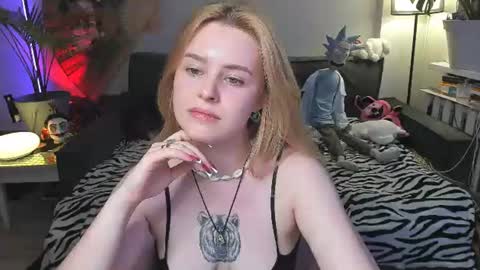 alexa_pirs online show from July 27, 2026, 8:27 pm