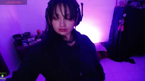 Snapshot of alexa_sweet69x chatting on December 10, 2024, 5:17 am Alexa online show from December 10, 2024, 5:17 am