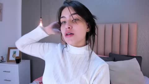 Alexa Thaylor online show from March 3, 2025, 2:26 pm