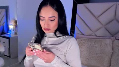 Snapshot of alexa_tobar chatting on May 20, 2026, 10:16 pm alexa_tobar online show from May 20, 2026, 10:16 pm