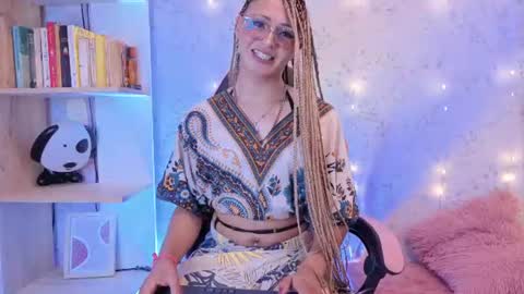 Snapshot of alexaavandercloude chatting on June 22, 2026, 8:17 pm alexaavandercloude online show from June 22, 2026, 8:17 pm