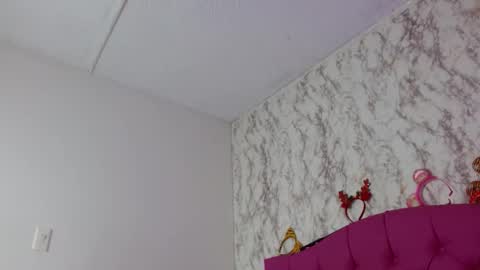 Alexa Fontana online show from March 25, 2026, 10:43 am