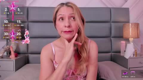Snapshot of alexafoxx_ chatting on May 31, 2026, 6:09 pm online show from May 31, 2026, 6:09 pm