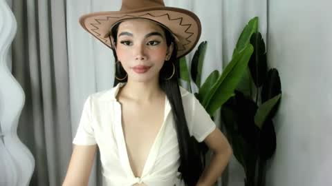 Snapshot of alexaloove chatting on April 14, 2026, 6:19 am alexa online show from April 14, 2026, 6:19 am