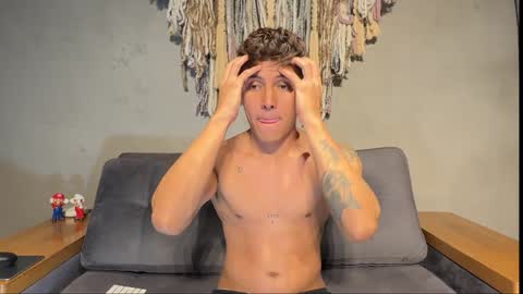 Snapshot of alexanddani chatting on December 2, 2024, 4:20 am Alex Dani online show from December 2, 2024, 4:20 am