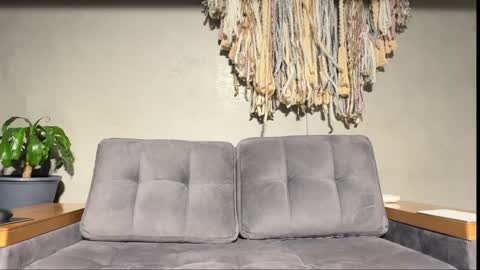 Snapshot of alexanddani chatting on January 7, 2025, 3:57 am Alex Dani online show from January 7, 2025, 3:57 am