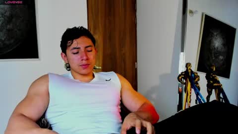 Snapshot of alexander_classy chatting on June 18, 2026, 11:53 pm Alex online show from June 18, 2026, 11:53 pm