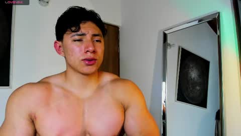 Snapshot of alexander_classy chatting on June 27, 2026, 11:32 pm Alex online show from June 27, 2026, 11:32 pm