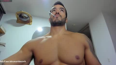 Snapshot of alexander_martines chatting on July 20, 2026, 12:36 am Onlyfansalexmartinezwb Instagram alexwbmartinez Twitter martinezcb937 online show from July 20, 2026, 12:36 am