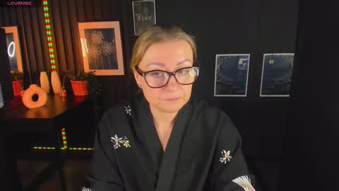 Alexandra online show from March 5, 2025, 1:21 am