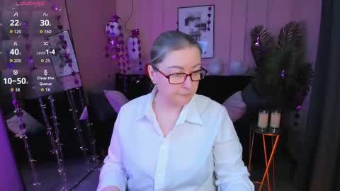 Alexandra online show from February 15, 2026, 8:49 pm