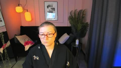 Alexandra online show from April 5, 2026, 8:39 pm