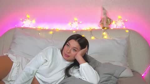 AlexandraBloom online show from December 15, 2024, 2:08 am
