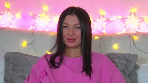 AlexandraBloom online show from December 16, 2024, 3:51 am