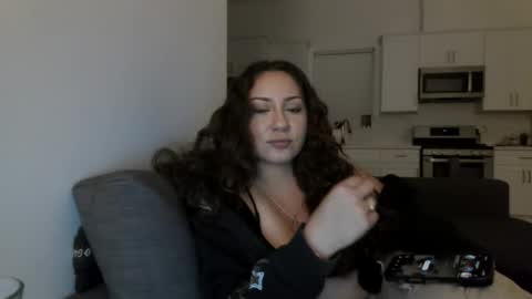 AlexandraRose0777 online show from May 27, 2026, 5:04 am