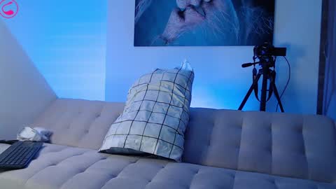 Snapshot of alexandro_king chatting on January 31, 2025, 11:35 pm ALEX online show from January 31, 2025, 11:35 pm