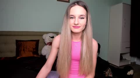 Snapshot of alexasweetblonde chatting on February 28, 2025, 9:23 pm Alexa online show from February 28, 2025, 9:23 pm