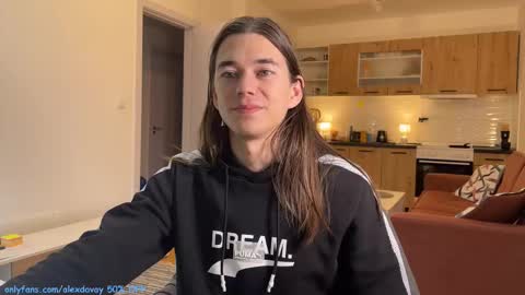           online show from November 27, 2025, 1:40 am