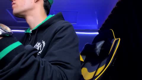 alexgiraldo__ online show from September 29, 2025, 12:10 pm