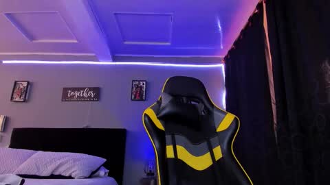 alexgiraldo__ online show from November 27, 2025, 12:29 pm