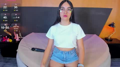 Alexia online show from October 12, 2025, 2:54 am