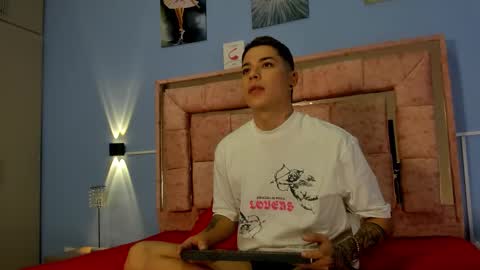 Snapshot of alexia_boy chatting on January 9, 2026, 8:10 pm alexia boy online show from January 9, 2026, 8:10 pm