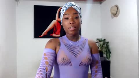 alexia_sinclaire24 online show from August 5, 2026, 11:28 pm