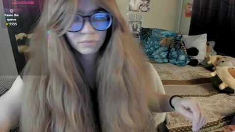 alexiamaiex online show from April 9, 2026, 2:11 am