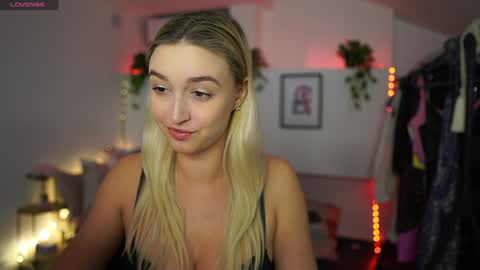 Alexis Texas online show from December 3, 2024, 10:40 pm