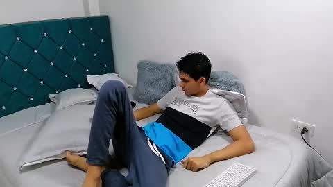 Snapshot of alexispaez457062 chatting on February 1, 2025, 1:09 pm Alexis online show from February 1, 2025, 1:09 pm