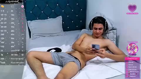 Snapshot of alexispaez457062 chatting on March 7, 2025, 4:35 am Alexis online show from March 7, 2025, 4:35 am