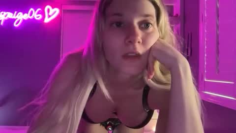 alexispaige06 online show from February 10, 2026, 5:17 pm