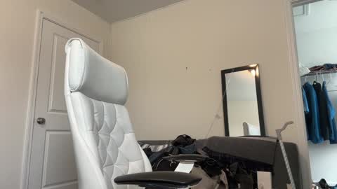 Snapshot of alexmanndickerson chatting on January 21, 2025, 3:32 pm Alex Mann online show from January 21, 2025, 3:32 pm