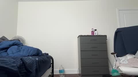 Snapshot of alexmanndickerson chatting on January 25, 2025, 6:35 pm Alex Mann online show from January 25, 2025, 6:35 pm