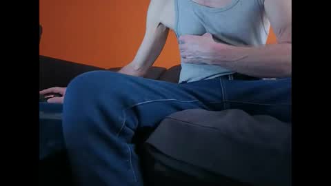 Snapshot of alexmannnn3 chatting on February 4, 2026, 2:23 pm im xxl 22x6 Bitte Voten nach ShowPV Show Sexy bin uncut diese woche ab Uhr live cam Sklave Alex 22x6 Uncut Ass Cums online show from February 4, 2026, 2:23 pm