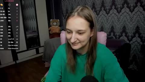 Snapshot of alexracc00n chatting on December 10, 2024, 5:50 am Alex online show from December 10, 2024, 5:50 am