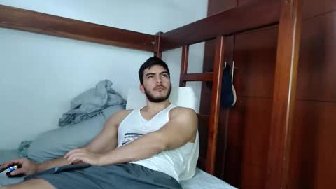 Snapshot of alexsb1998 chatting on February 24, 2026, 6:28 pm alexsb1998 online show from February 24, 2026, 6:28 pm